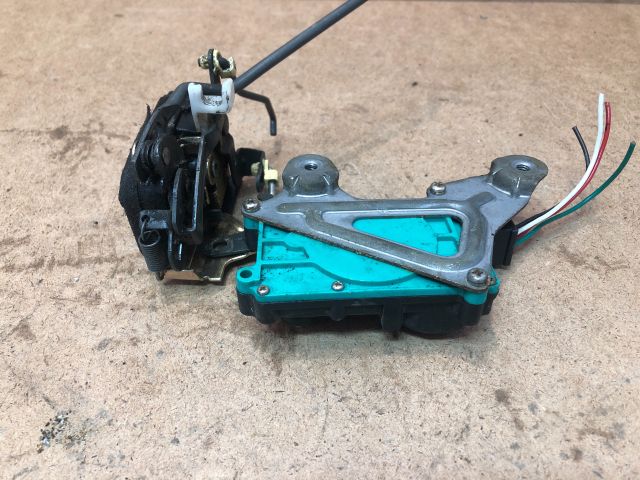 bontott HYUNDAI ATOS Bal első Ajtózár