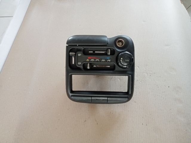 bontott HYUNDAI ATOS Fűtéskapcsoló (manuális klímás)