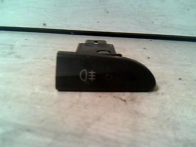 bontott HYUNDAI ATOS Hátsó Ködzárófény Kapcsoló