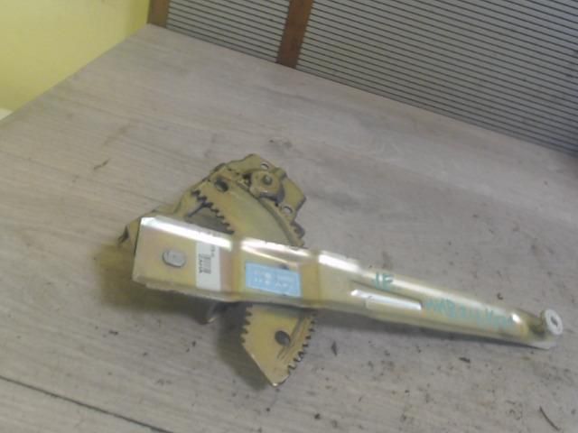 bontott HYUNDAI ATOS Jobb első Ablakemelő Szerkezet (Mechanikus)