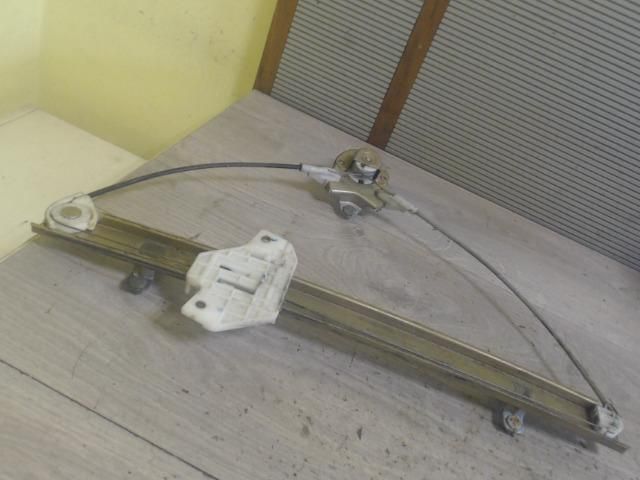 bontott HYUNDAI ATOS Jobb első Ablakemelő Szerkezet (Mechanikus)