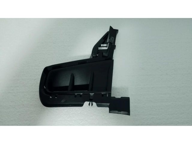 bontott HYUNDAI BAYON Első Lökhárító Bal Díszrács