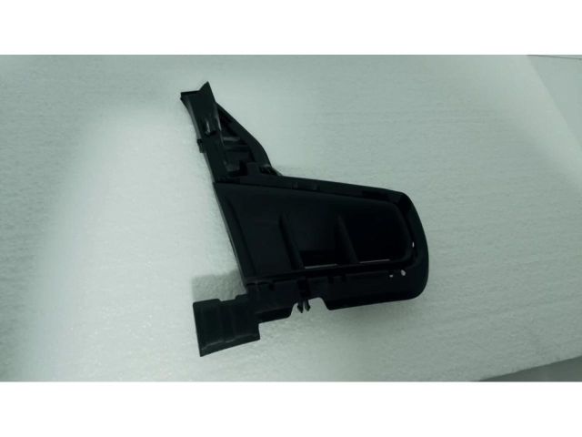 bontott HYUNDAI BAYON Első Lökhárító Jobb Díszrács