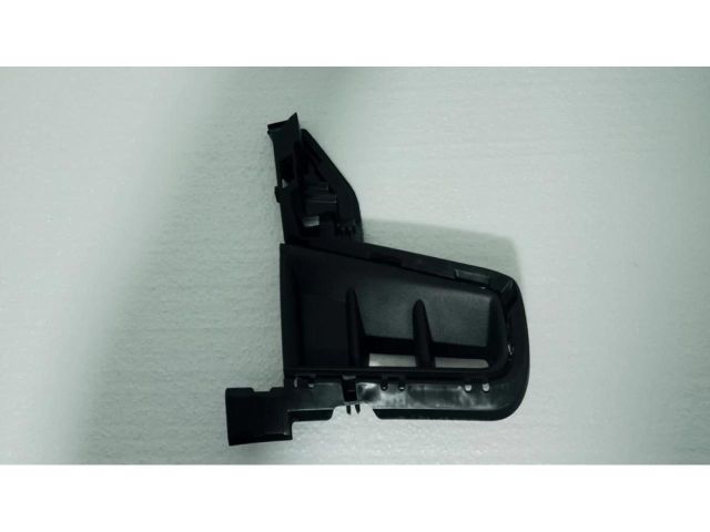 bontott HYUNDAI BAYON Első Lökhárító Jobb Díszrács