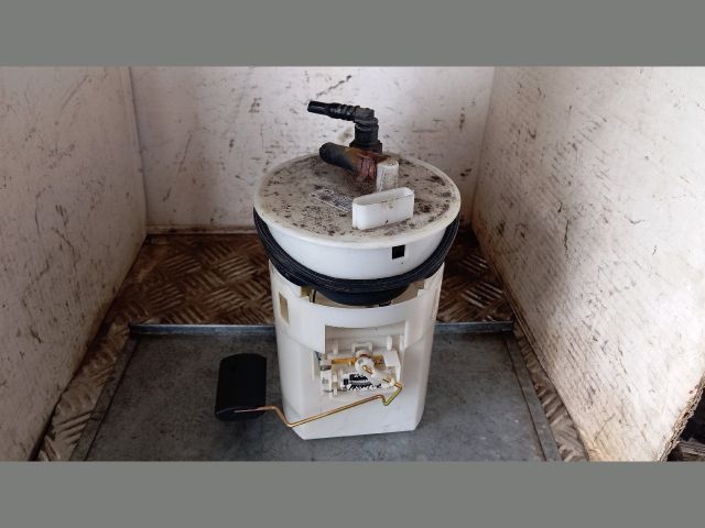 bontott HYUNDAI COUPE Üzemanyag Szivattyú