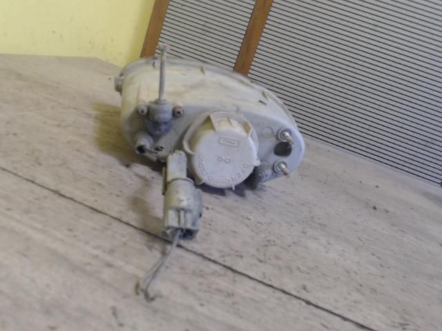 bontott HYUNDAI COUPE Bal Ködfényszóró