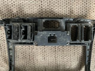 bontott HYUNDAI COUPE Fűtéskapcsoló (manuális klímás)