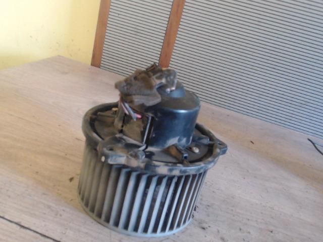 bontott HYUNDAI COUPE Fűtőmotor (Nem klímás)