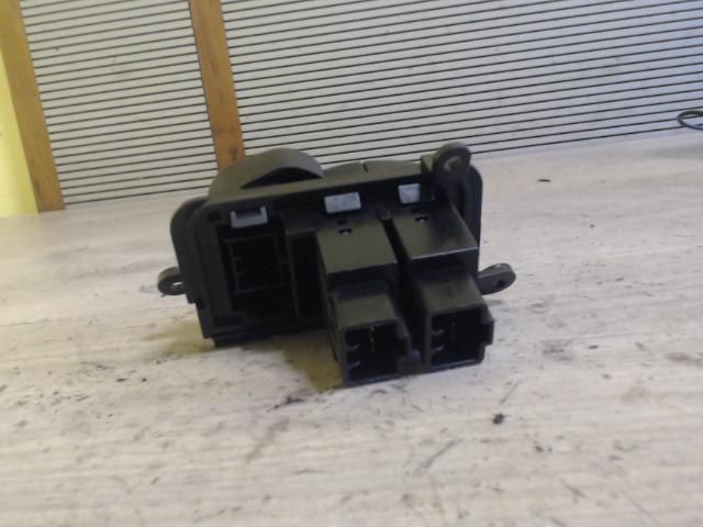 bontott HYUNDAI COUPE Hátsó Ködzárófény Kapcsoló