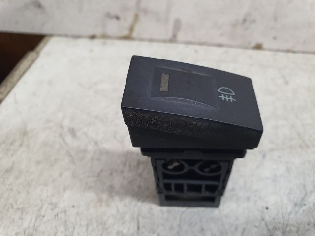 bontott HYUNDAI COUPE Hátsó Ködzárófény Kapcsoló