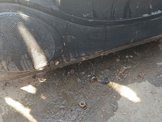 bontott HYUNDAI COUPE Jobb első Ajtó (Részeivel)