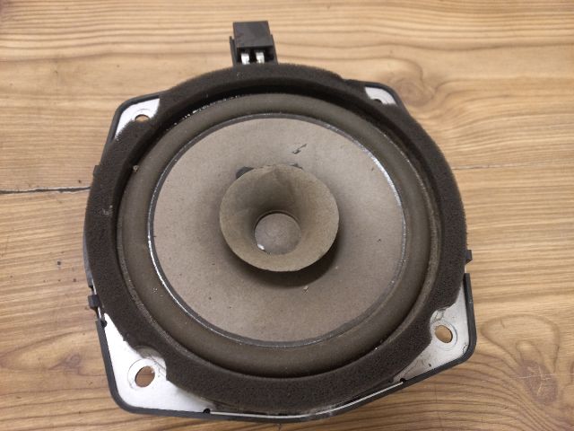 bontott HYUNDAI COUPE Jobb első Hangszóró