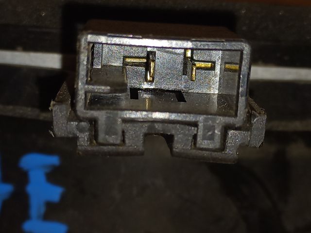 bontott HYUNDAI COUPE Jobb első Hangszóró