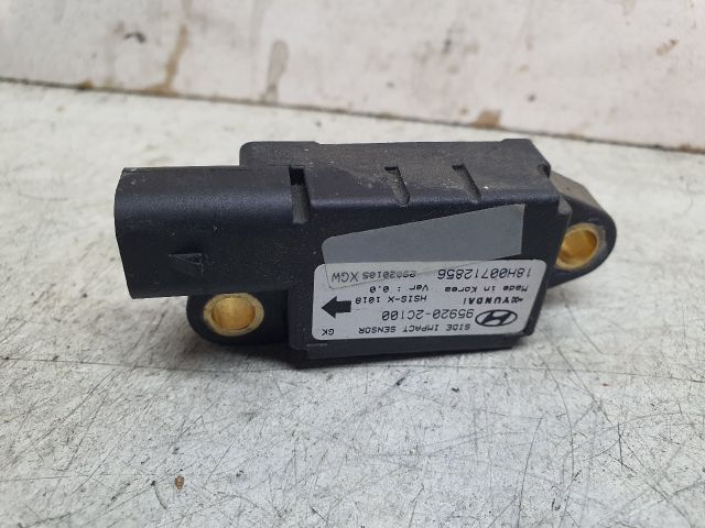 bontott HYUNDAI COUPE Jobb első Oldal Ütközés Érzékelő