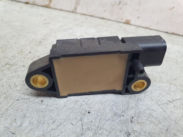 bontott HYUNDAI COUPE Jobb első Oldal Ütközés Érzékelő