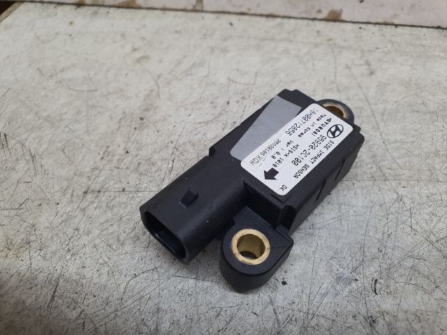 bontott HYUNDAI COUPE Jobb első Oldal Ütközés Érzékelő