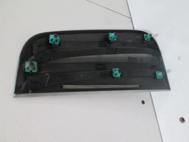 bontott HYUNDAI COUPE Jobb első Sárvédő Díszléc