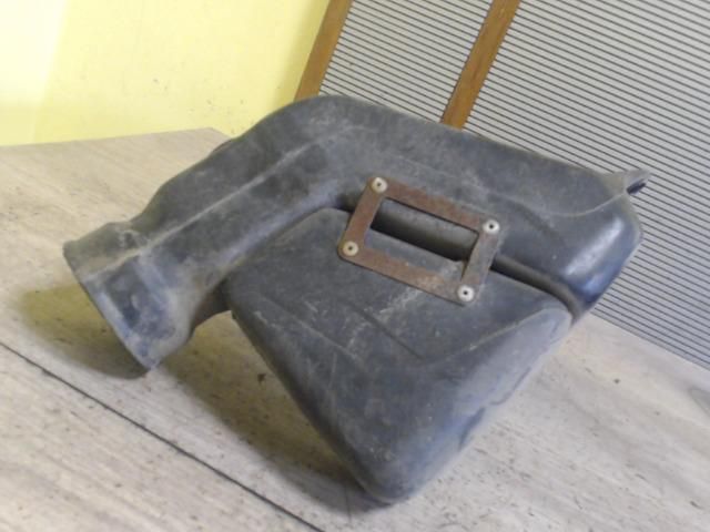 bontott HYUNDAI COUPE Szívás Zaj Csökkentő Doboz