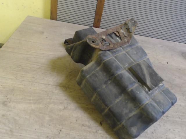 bontott HYUNDAI COUPE Szívás Zaj Csökkentő Doboz