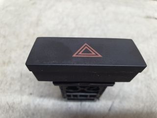 bontott HYUNDAI COUPE Vészvillogó Kapcsoló