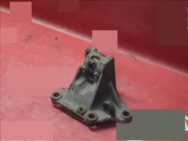 bontott HYUNDAI ELANTRA Motor Tartó Bak (Fém)