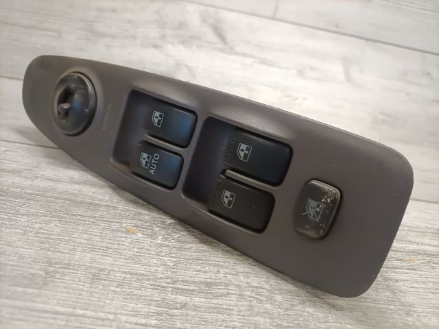 bontott HYUNDAI ELANTRA Ablakemelő Kapcsoló Négyes / Kettes