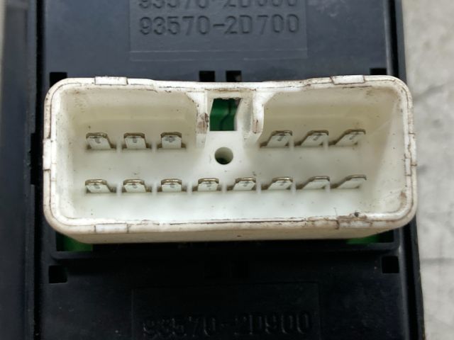 bontott HYUNDAI ELANTRA Bal első Ablakemelő Kapcsoló