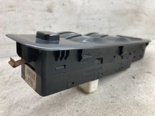 bontott HYUNDAI ELANTRA Bal első Ablakemelő Kapcsoló