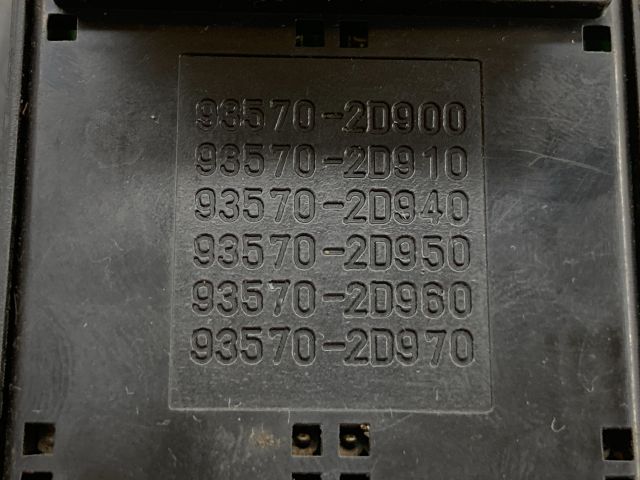 bontott HYUNDAI ELANTRA Bal első Ablakemelő Kapcsoló