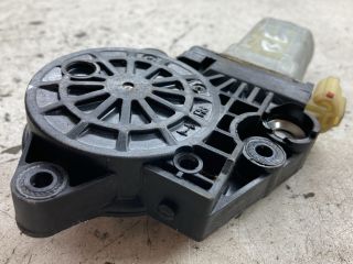 bontott HYUNDAI ELANTRA Bal első Ablakemelő Motor