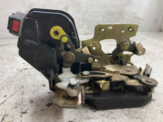 bontott HYUNDAI ELANTRA Bal első Ajtózár