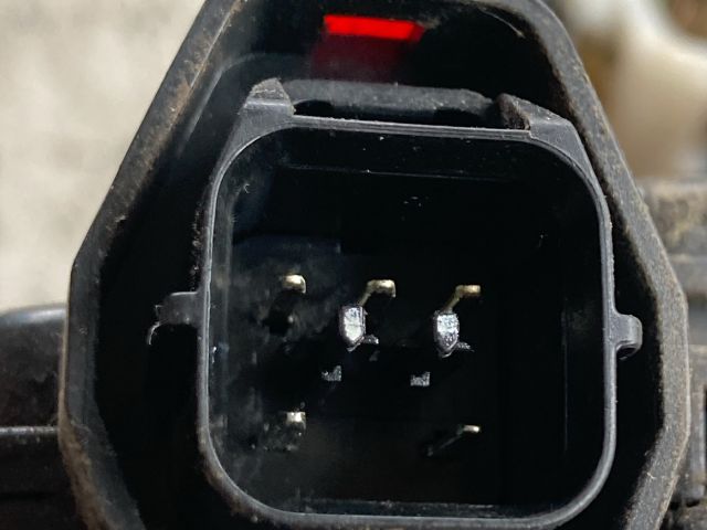 bontott HYUNDAI ELANTRA Bal első Ajtózár