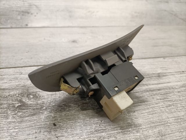 bontott HYUNDAI ELANTRA Bal hátsó Ablakemelő Kapcsoló