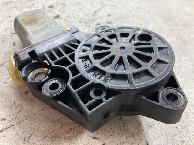 bontott HYUNDAI ELANTRA Bal hátsó Ablakemelő Motor