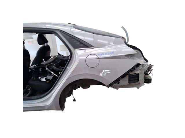 bontott HYUNDAI ELANTRA Bal hátsó Sárvédő