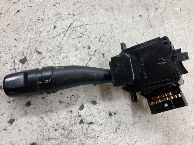 bontott HYUNDAI ELANTRA Bal Kormánykapcsoló Irányjelző