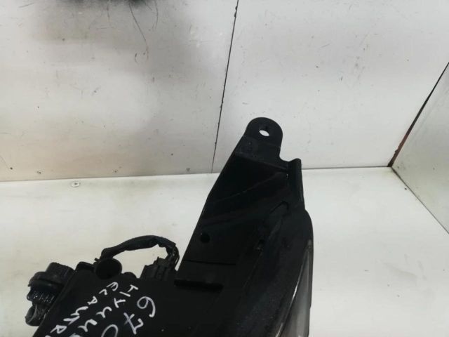 bontott HYUNDAI ELANTRA Bal Ledes Fényszóró