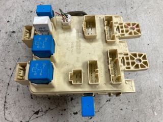 bontott HYUNDAI ELANTRA Biztosítéktábla Doboz