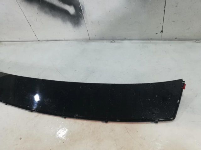 bontott HYUNDAI ELANTRA Csomagtérajtó Díszléc