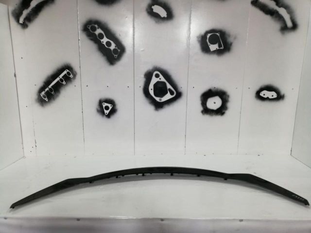 bontott HYUNDAI ELANTRA Első Lökhárító Légterelő