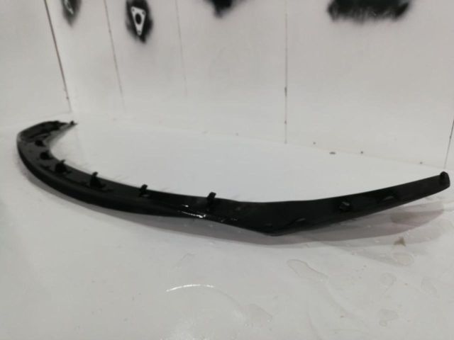 bontott HYUNDAI ELANTRA Első Lökhárító Légterelő