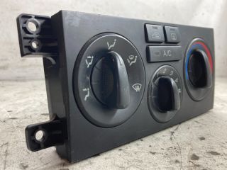 bontott HYUNDAI ELANTRA Fűtéskapcsoló (manuális klímás)