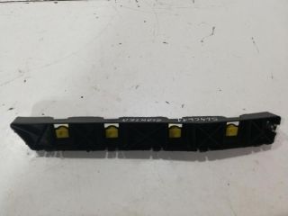 bontott HYUNDAI ELANTRA Hátsó középső Lökhárító Tartó (Műanyag)