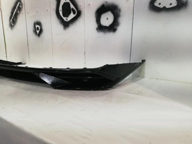 bontott HYUNDAI ELANTRA Hátsó Lökhárító Légterelő