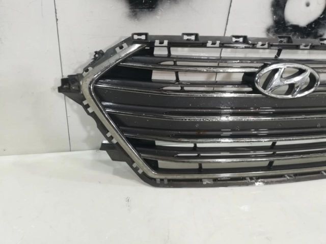bontott HYUNDAI ELANTRA Hűtőrács