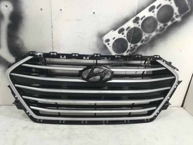 bontott HYUNDAI ELANTRA Hűtőrács