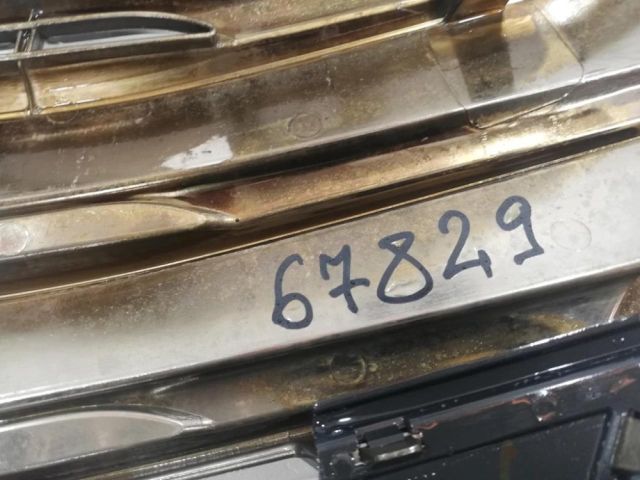 bontott HYUNDAI ELANTRA Hűtőrács