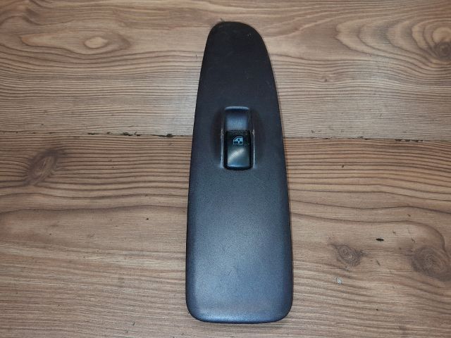 bontott HYUNDAI ELANTRA Jobb első Ablakemelő Kapcsoló