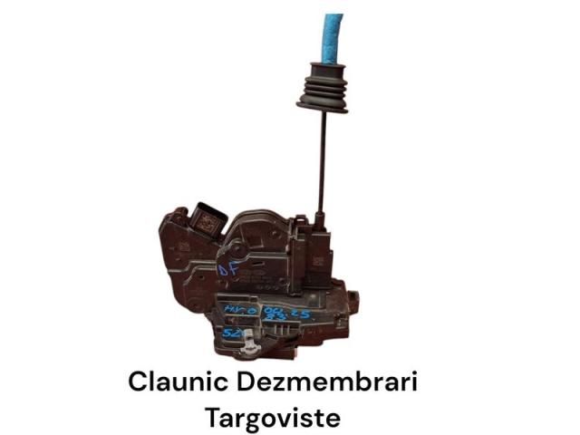 bontott HYUNDAI ELANTRA Jobb első Ajtózár