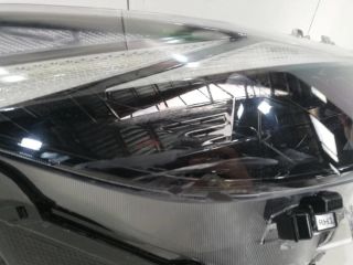 bontott HYUNDAI ELANTRA Jobb Fényszóró